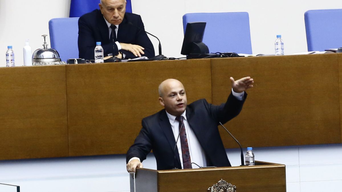 Александър Симов: Още има хора, за които казусът с Мустафа Емин е хибридна спецоперация