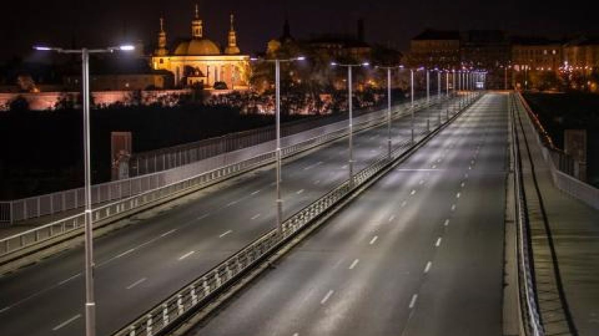 Извънредно положение до Коледа, ето къде СНИМКИ