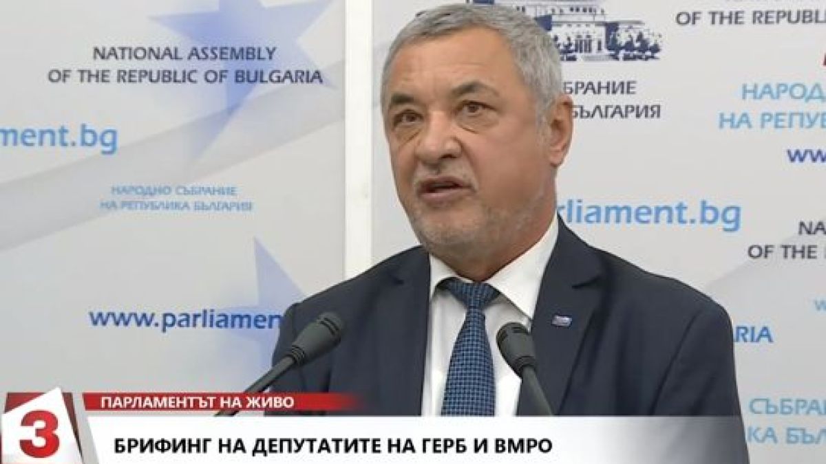 Валери Симеонов вбесен: Депутат от ОП с К-19 е в тежко състояние, а БСП правят "пир по време на чума"