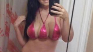 Стриптизьорка с три гърди побърка света! СНИМКА 18+