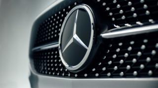 Първи шпионски СНИМКИ на суперседана Mercedes-AMG C63 2022 г.