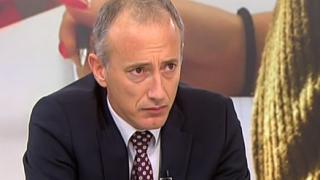 Вълчев с важни новини за учениците и учителите
