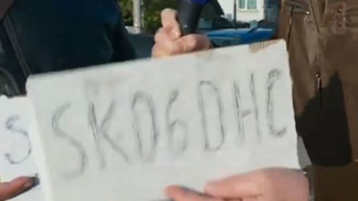 Спряха шофьор на "Калотина" с us-книжка, митничарят направо го "закла" ВИДЕО