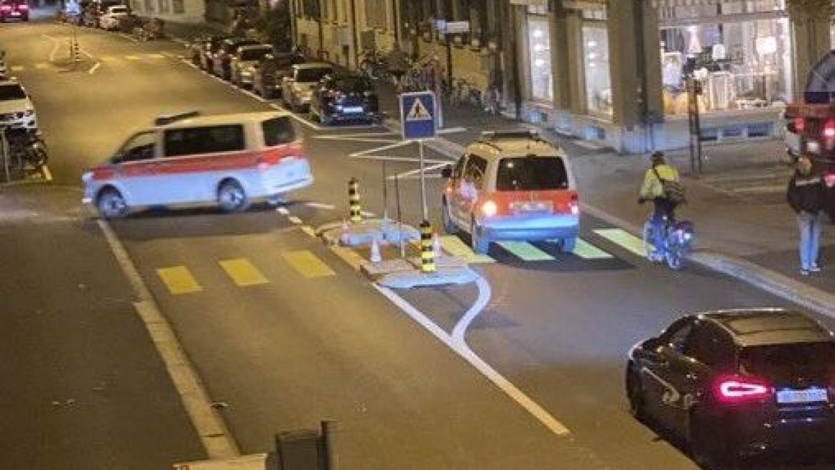 Първо ВИДЕО от стрелбата в швейцарски град, хора лежат по земята 