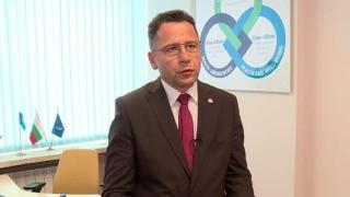 Прочут лекар от СЗО очерта много черен сценарий за К-19 в България и света