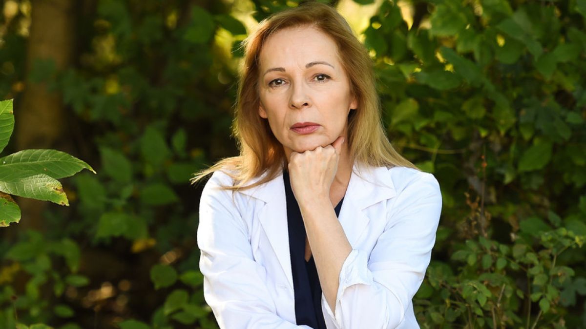 Д-р Романова от "Откраднат живот" шокира с признание за здравословен проблем