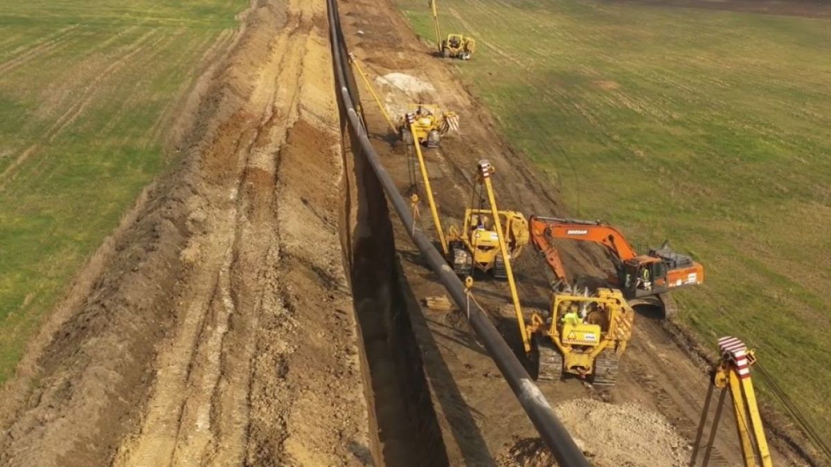 ВИДЕО от птичи поглед показа какво се случва с газовата връзка Гърция-България