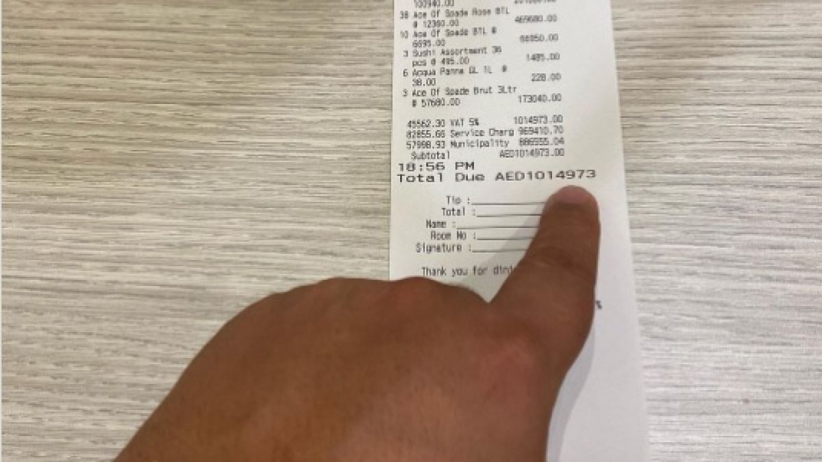 Звезда направи огромна сметка от 238 000 евро в дубайски бар и се прави на ударен 
