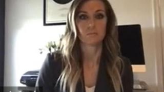 Разгонена: Мъж хвана жена си да прави секс с ученик във ваната ВИДЕО