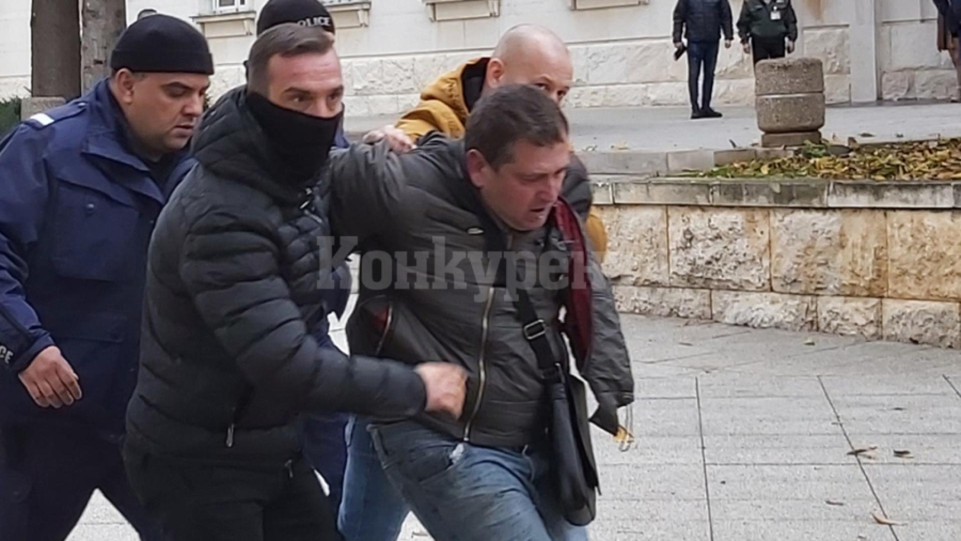 Лоши новини за Веселин, който спретна луд огнен екшън на пъпа на Враца СНИМКИ