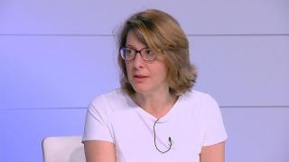 Весела Чернева: Гледат ни с насмешка на Запад