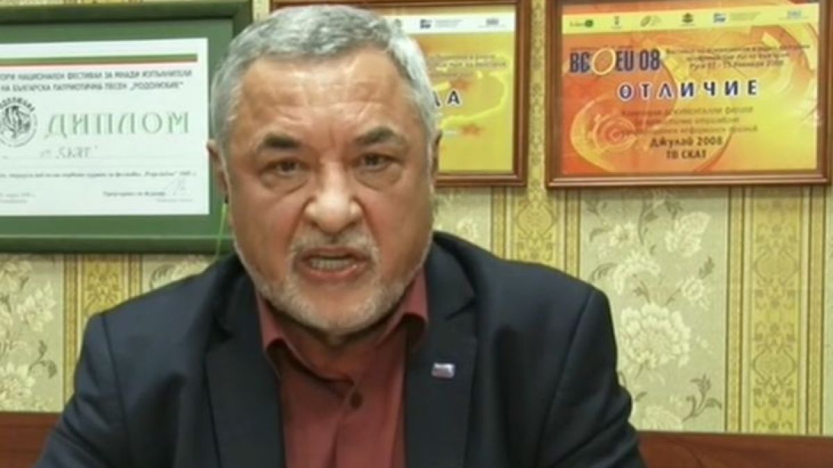Симеонов: Ще настоявам на коалиционен съвет за пълно затваряне на всичко поне за 3 седмици и вечерен час!
