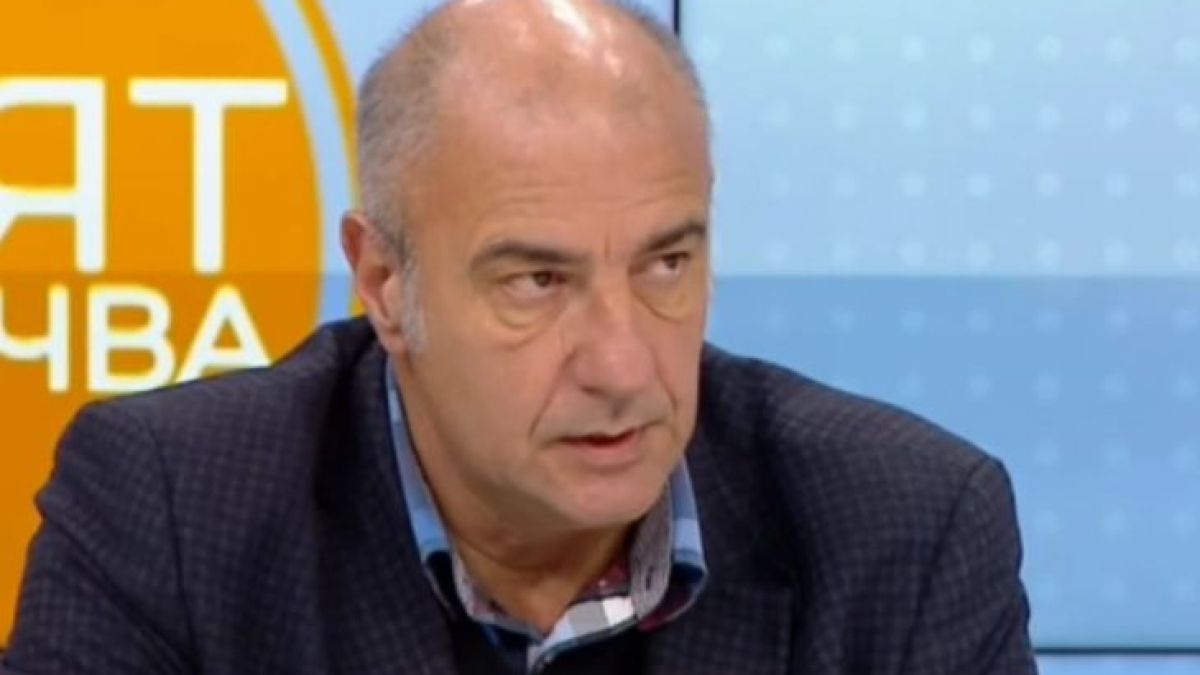 Доц. Киров бие аларма: Самолечението от К-19 става по-опасно от вируса