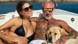 Гаджето на Танцуващия милионер се съблече след раждането СНИМКА 18+