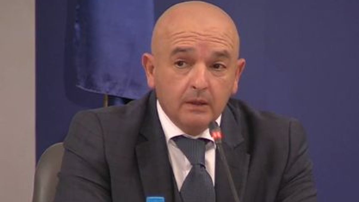 Ген. Мутафчийски огласи състоянието на повторно заразените с К-19 медици ВИДЕО