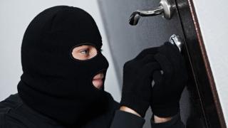 Внимание, крадци ще оберат дома ви, ако в него има тези 3 неща