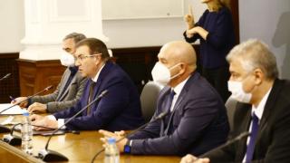 Ген. Мутафчийски огласи с колко процента ще намалеят болните от К-19 у нас 