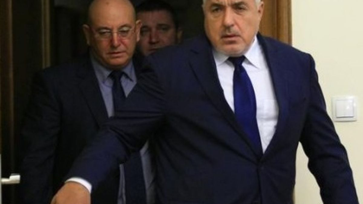 Скандалът не стихва: Ревизоро поиска от Борисов оставката на... ВИДЕО