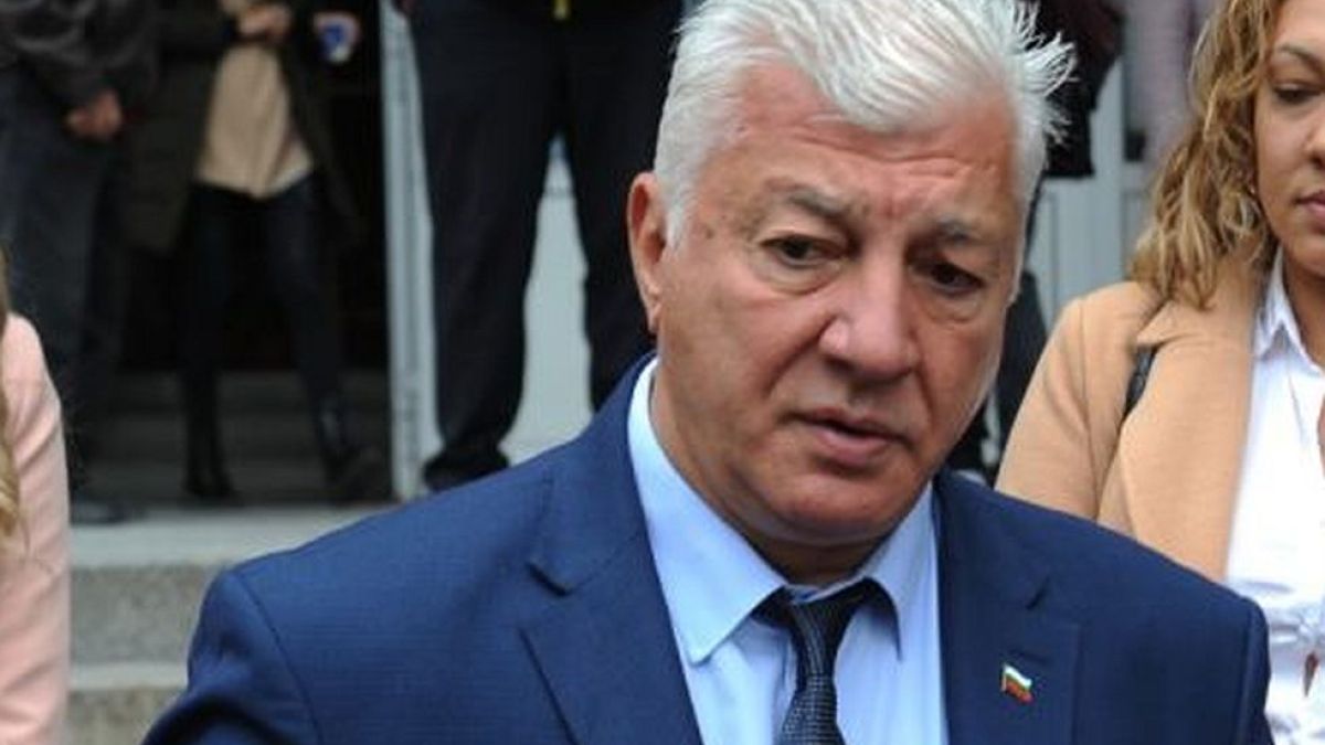 Кметът на Пловдив е приет по спешност в болница