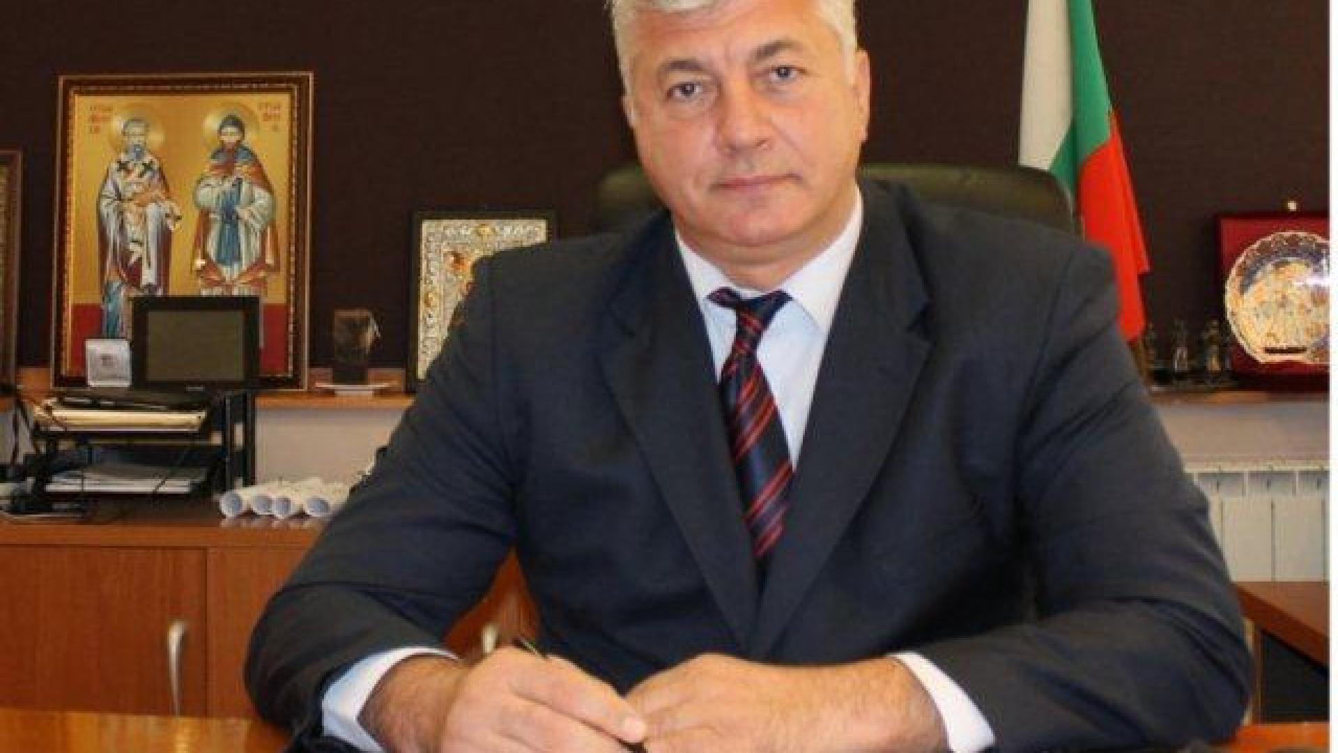 На път за болницата кметът на Пловдив звъннал по спешност на Дядо Николай, за да... 