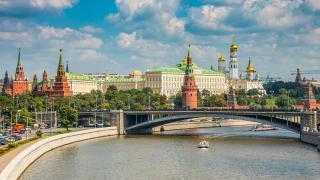Първи версии за неочакваната смърт на гарда от Кремъл, а в началото на годината...