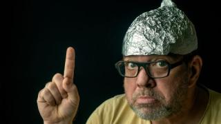 Най-честите конспирации за коронавируса и 5G