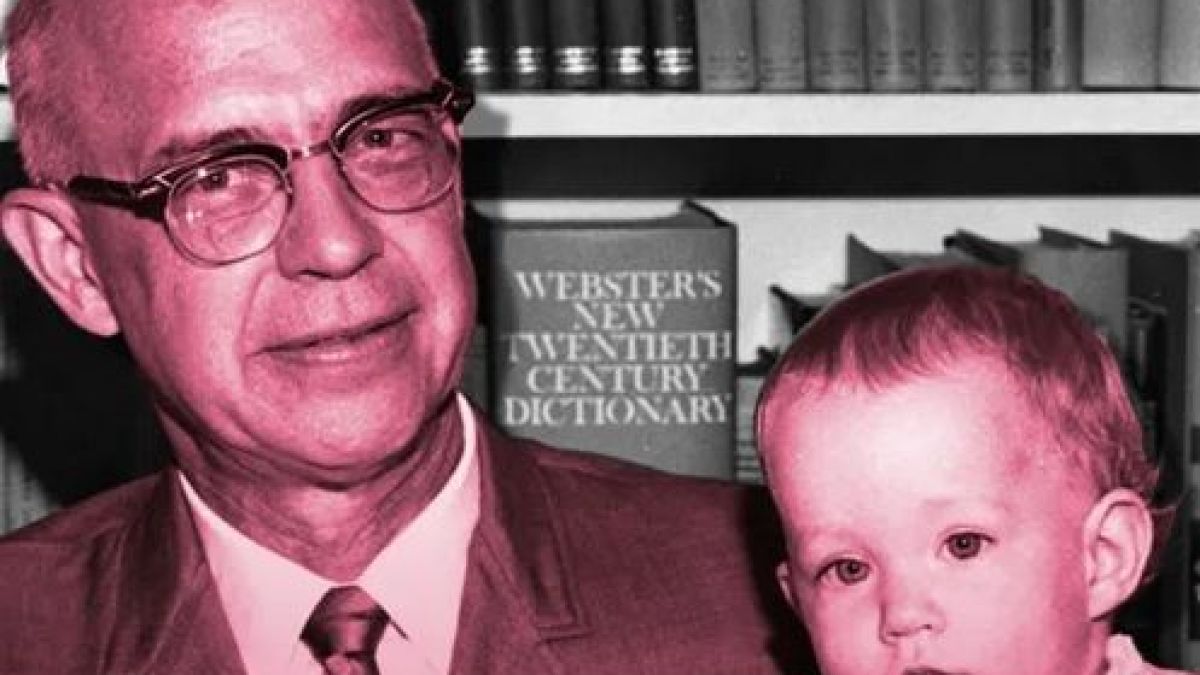 Шокиращо: Лекар направи немислимото със стотици пациентки СНИМКИ