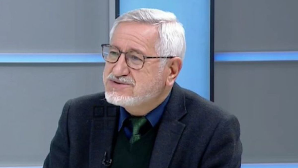 Историк попари Зоран Заев: Лош знак е, че...