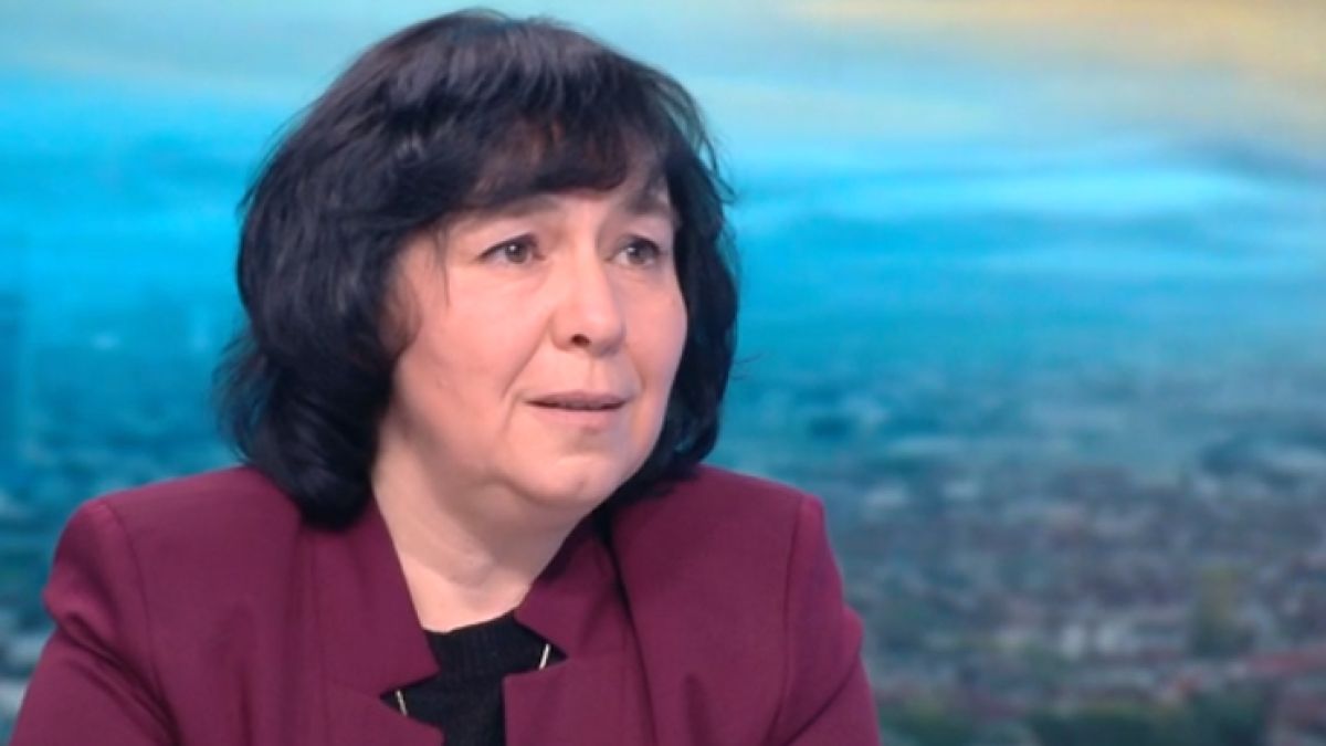 Проф. Петрова: Едно по едно отпадат лекарствата срещу К-19, единственото спасение е...  