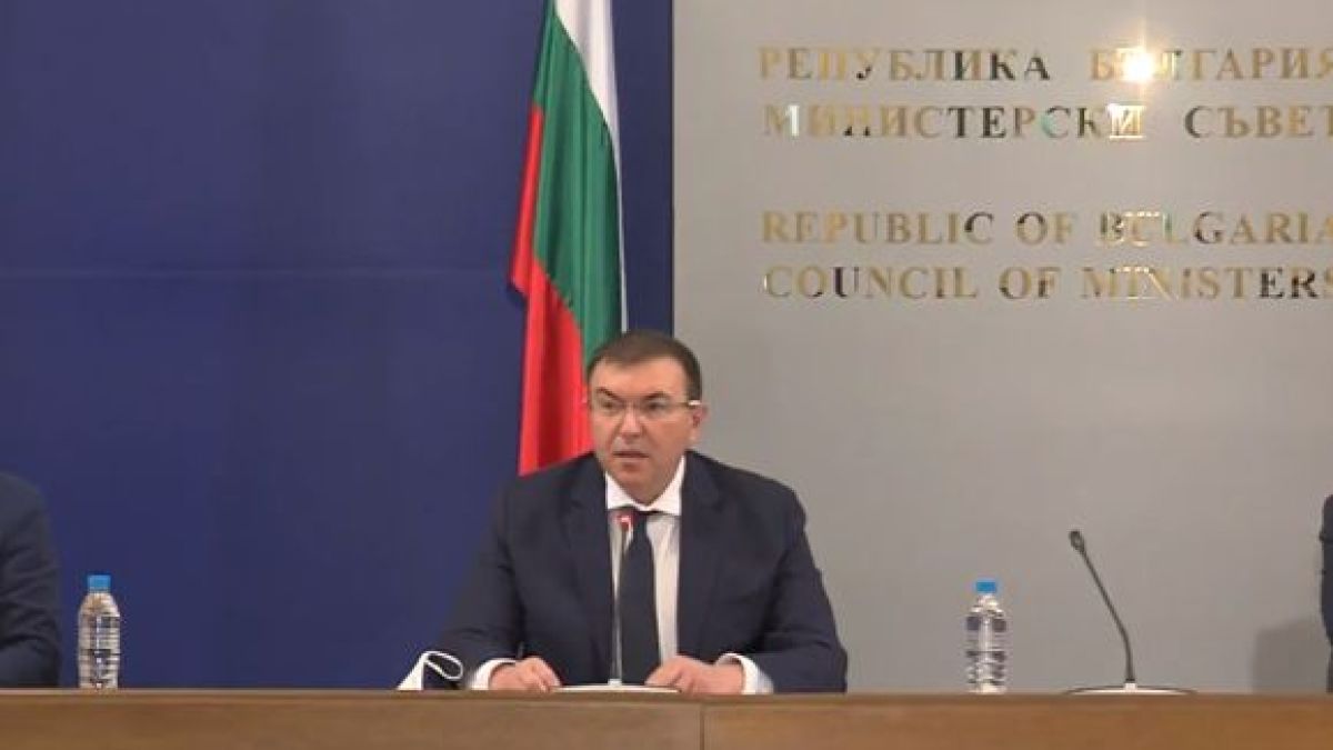 Министър Ангелов с извънредна новина за ваксинирането на българите НА ЖИВО