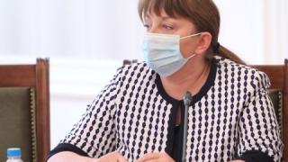 Деница Сачева каза колко пари отпуска правителството за пенсионерите и бизнеса
