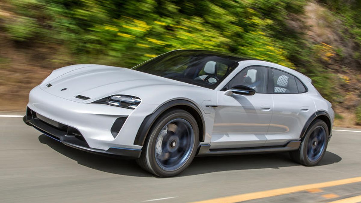 Porsche откри начин да спаси колите с ДВГ от електрификацията 