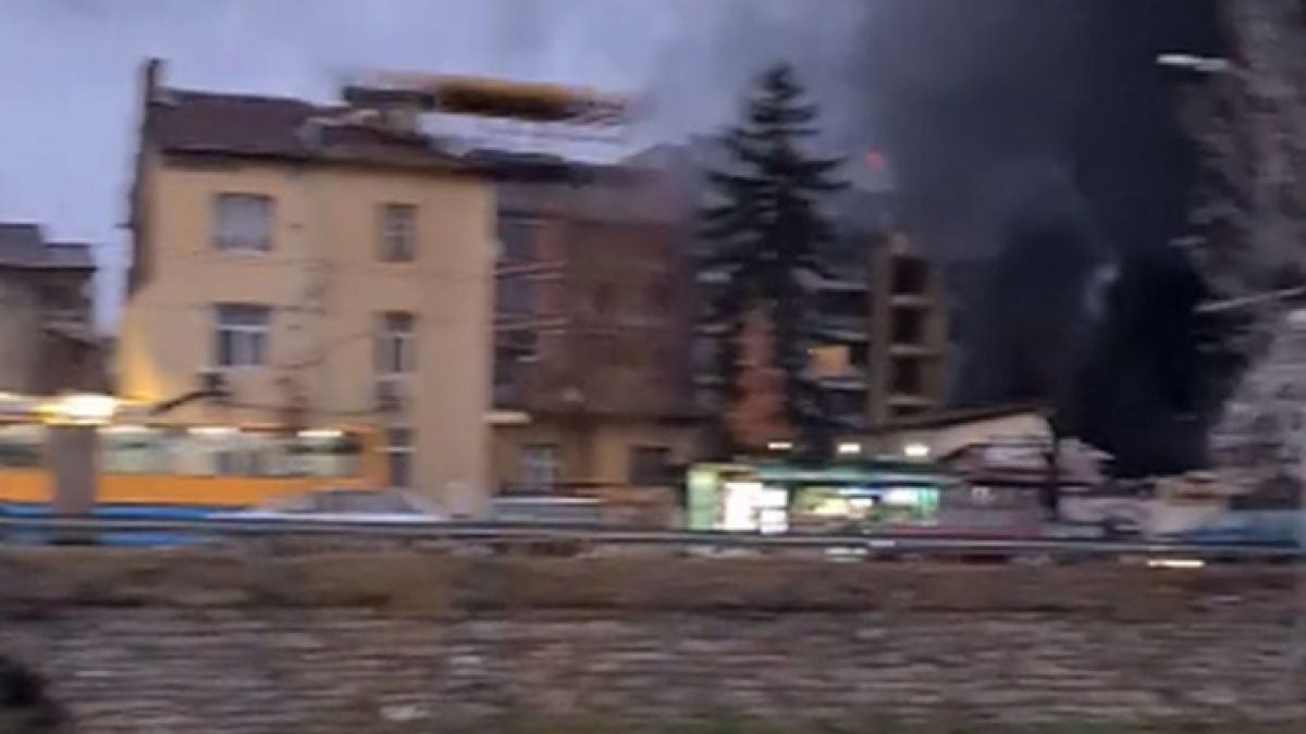 Извънредна ситуация край Сточна гара в столицата, ето какво се случва ВИДЕО
