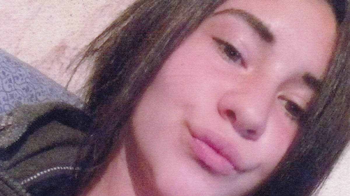 16-г. Веселина излезе от дома си преди близо 2 месеца и потъна вдън земя СНИМКА 