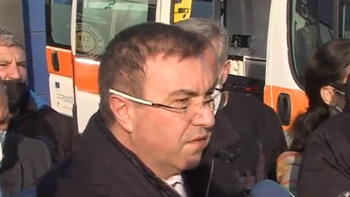 Здравният министър с извънредни новини за падането на първата К-19 ограничителна мярка