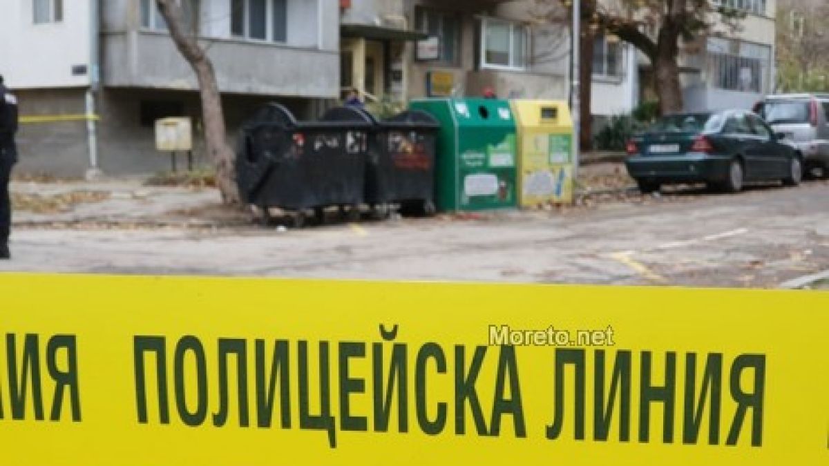 Първи СНИМКИ от кървавата баня с три трупа в Морската столица
