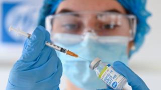 Достъпът до ваксини-несправедлив: Богатите страни трупат дози 