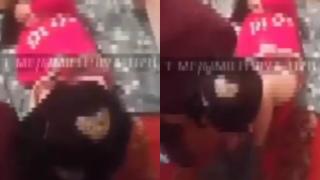 Скандално ВИДЕО: Роднини на младоженец съблякоха булка гола, за да я тестват за девственост 