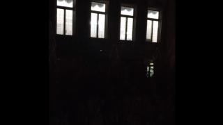 К-19 блокадата в Перник: Бесни кючеци тресат Двореца на културата ВИДЕО