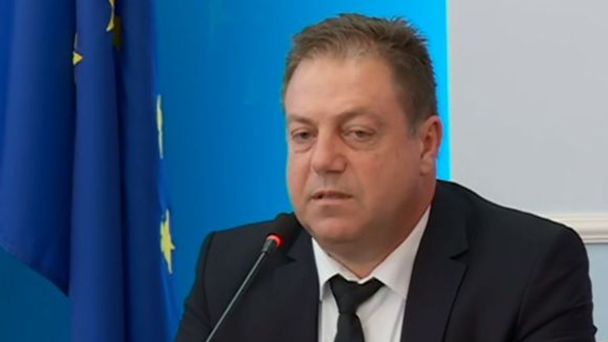 Шефът на БЛС с мрачен сценарий, ако К-19 мерките се разхлабят 
