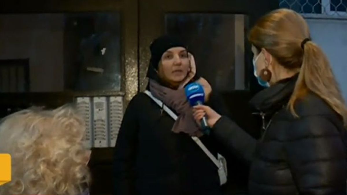 Софиянец тормози жени в "Хиподрума", излиза с метална тръба и лопата и... ВИДЕО
