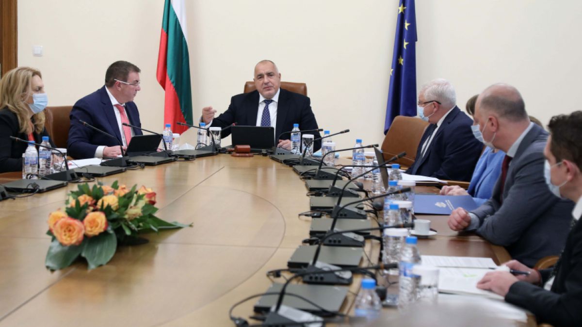 Кабинетът взе важно решение за електронни направления и рецепти
