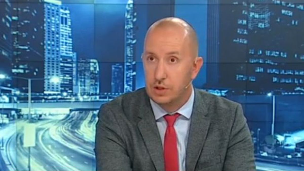 Наш икономист: Левият популизъм ни води към катастрофа