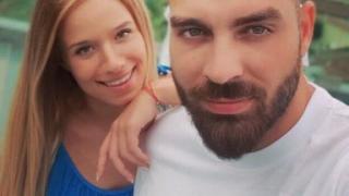 Тото с невероятна изненада за любимата си