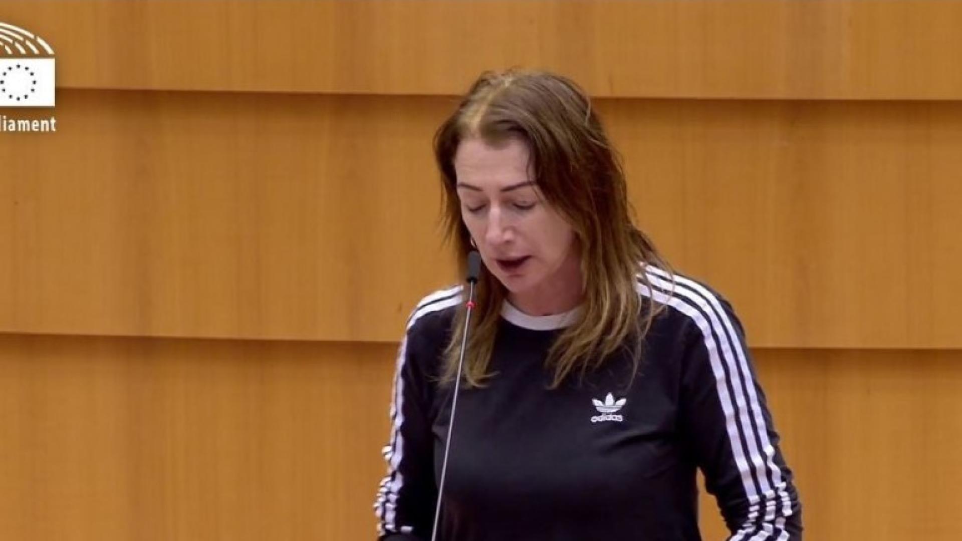 Ал. Йорданов възмутен от външния вид на лявата евродепутатка Клеър Дейли 