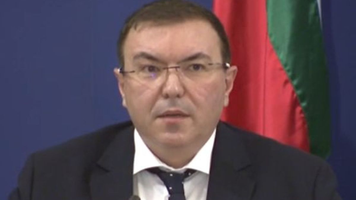 Министър Ангелов обяви кои мерки остават до 31 януари и кои отпадат ВИДЕО