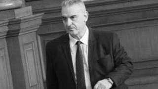 Каракачанов за Касабов: Ще ни липсва острото му чувство за хумор, беше убеден патриот 