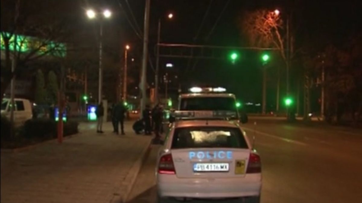 Екшън в "Столипиново": Шофьор помете 6-годишно и се скри от линч в...