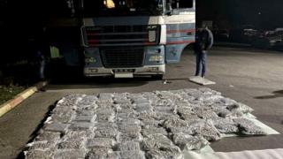 Арестуваха наш шофьор на ТИР в СР Македония с много дрога 