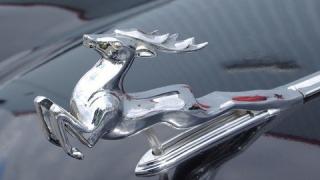 Продават изключително рядка Волга с V8 на КГБ СНИМКИ